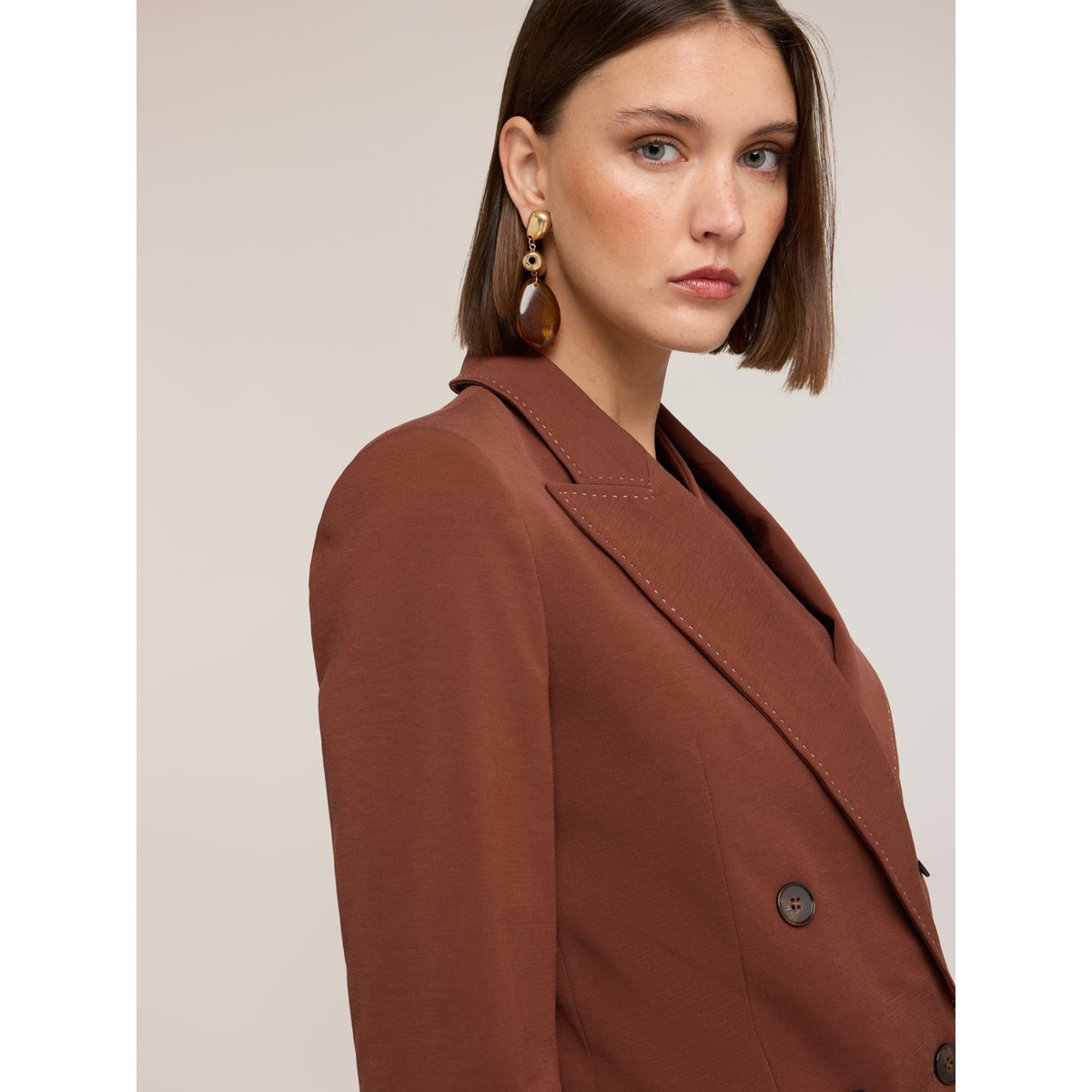 Veste avec surpiqûres The Tailoring Lab marron, MOTIVI