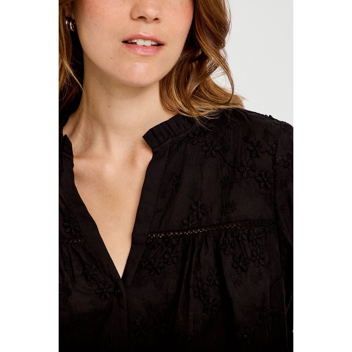 Blouse droite col rond manches longues noir, CACHE CACHE