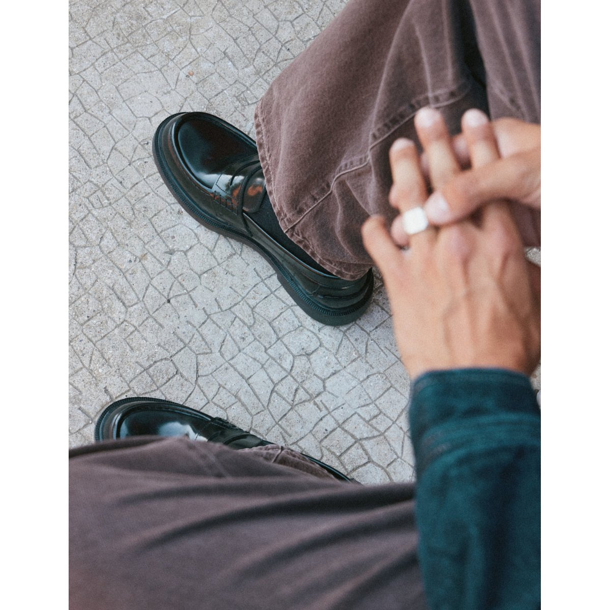 Mocassins TIBI cuir box noir, ODAJE