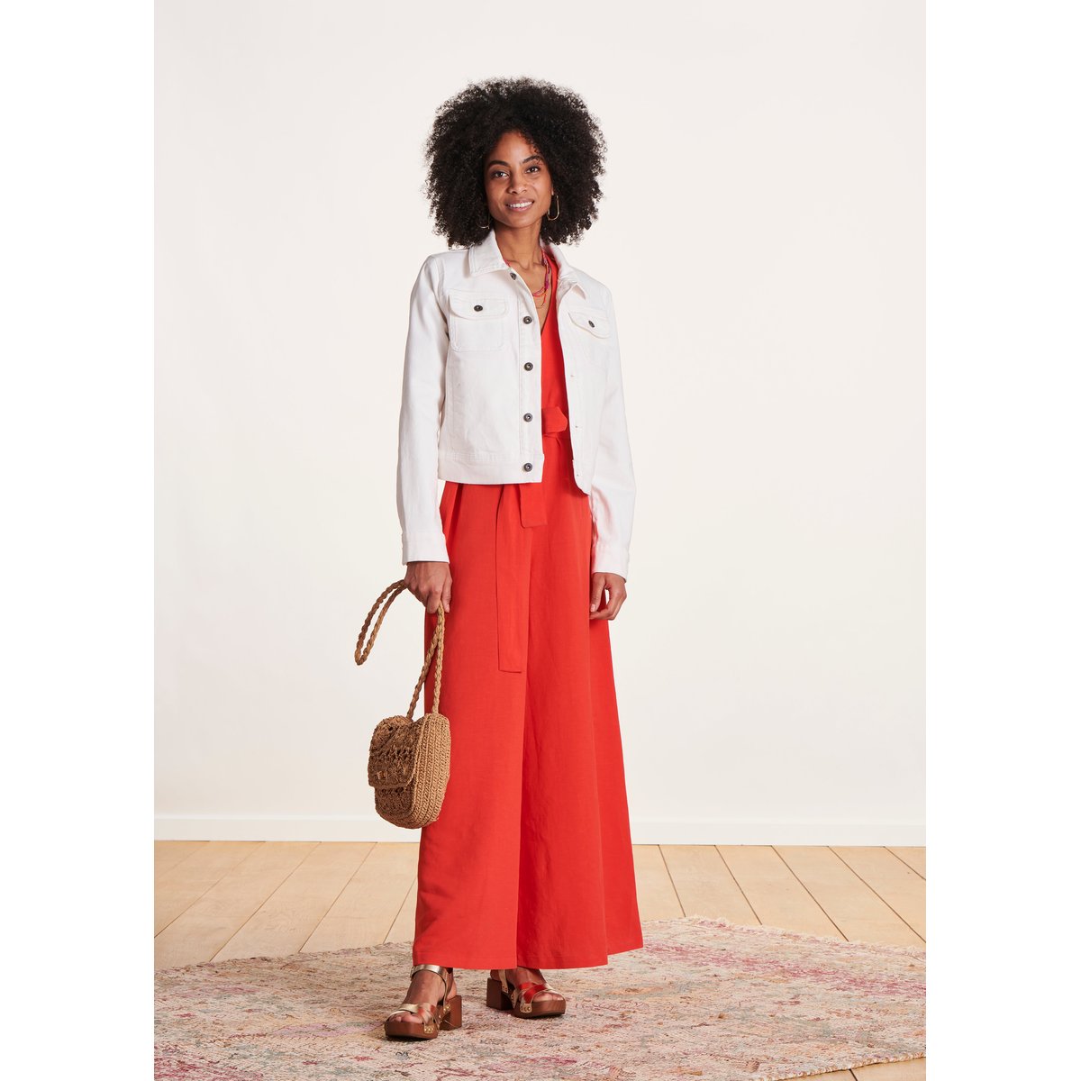 Veste courte ajustée en coton biologique blanc, LA FEE MARABOUTEE