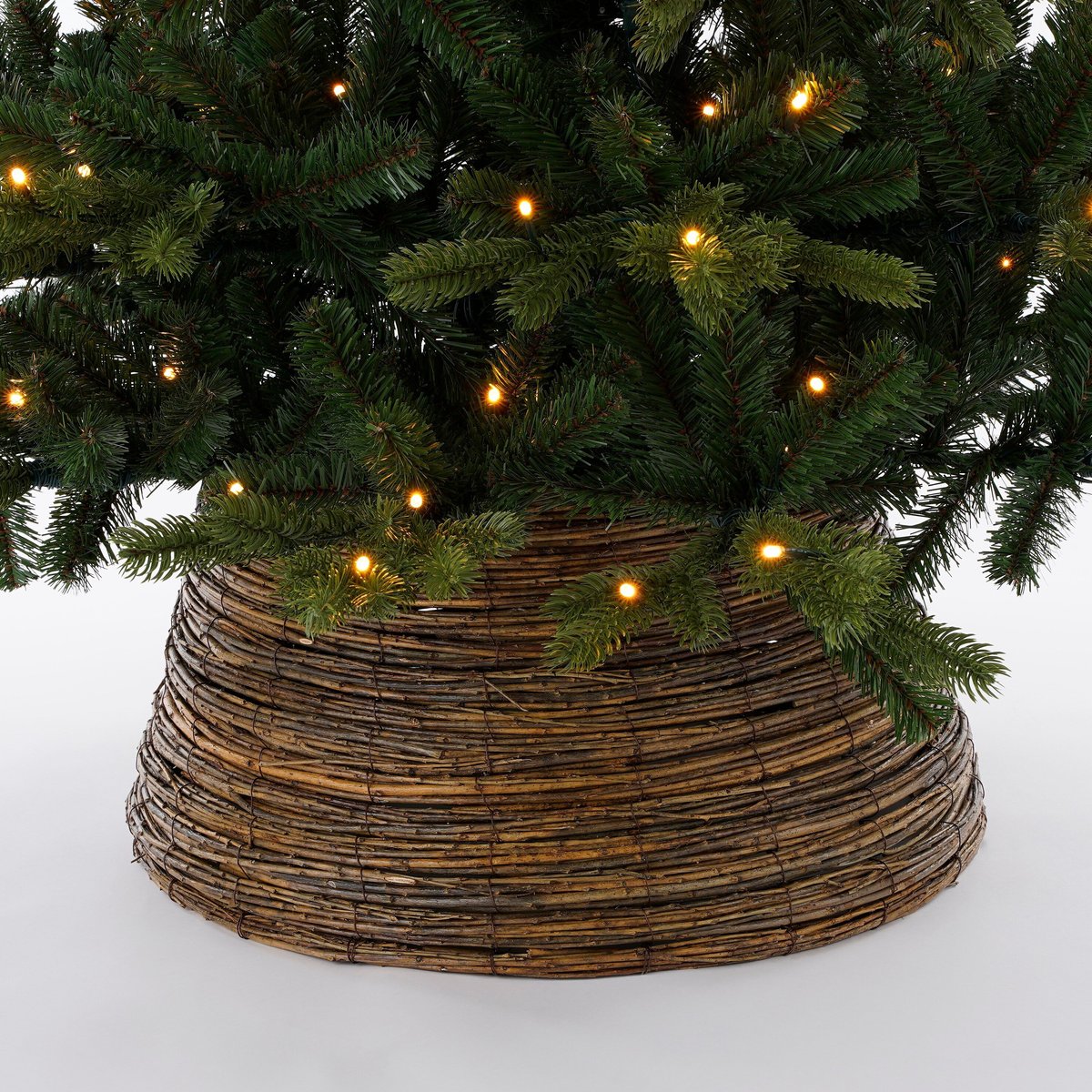 Cache-pied de Noël en branches de saule tressées Ø55 cm MITHRA brun, MICA DECORATIONS