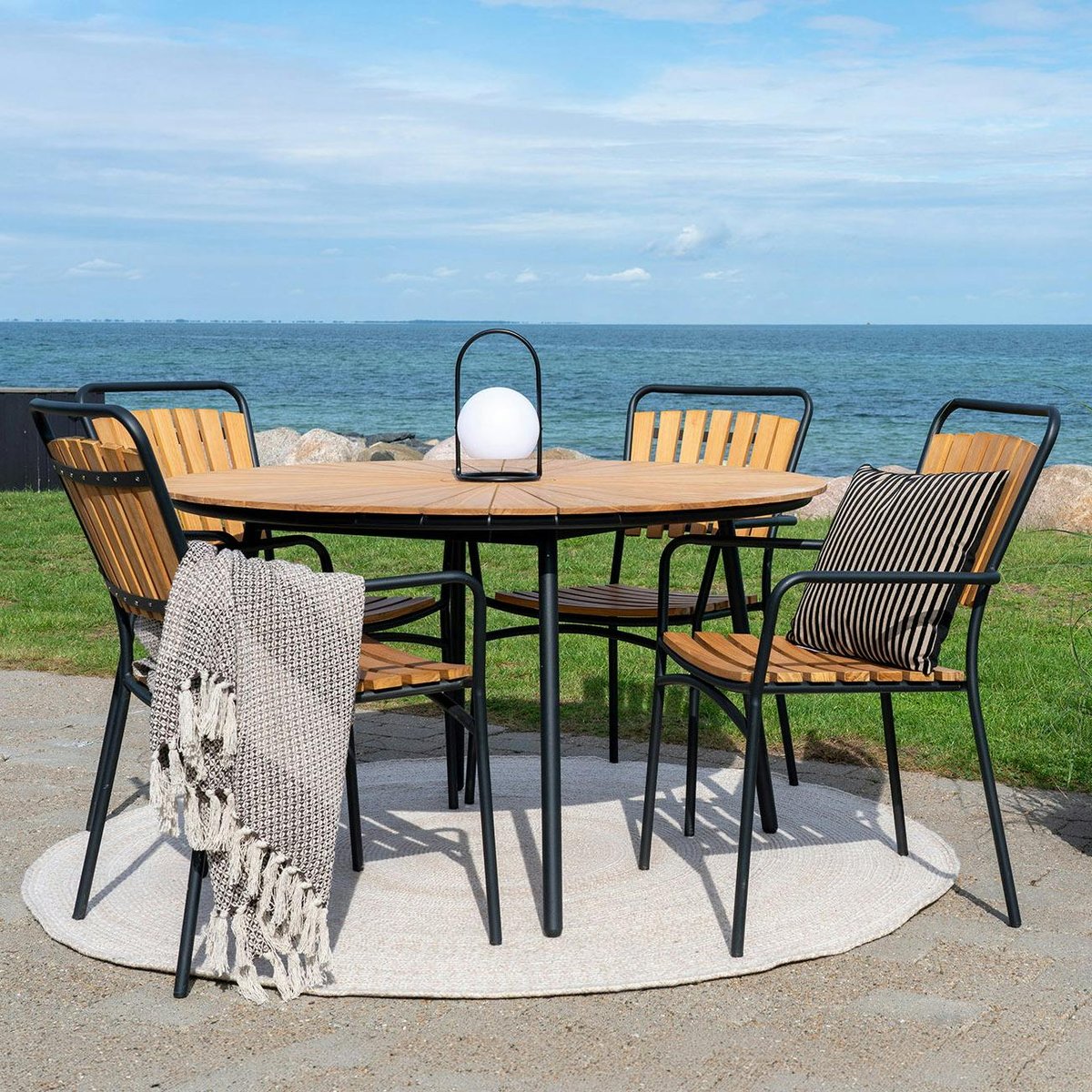 Chaise intérieur / extérieur en teck (lot de 2) LAKEWOOD bois naturel, PIER IMPORT