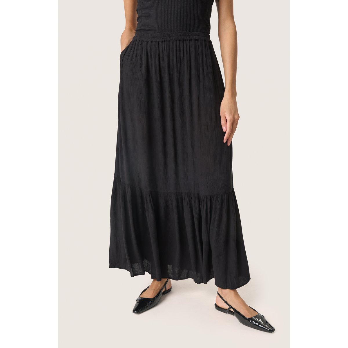 Skirt noir, SOAKED IN LUXURY