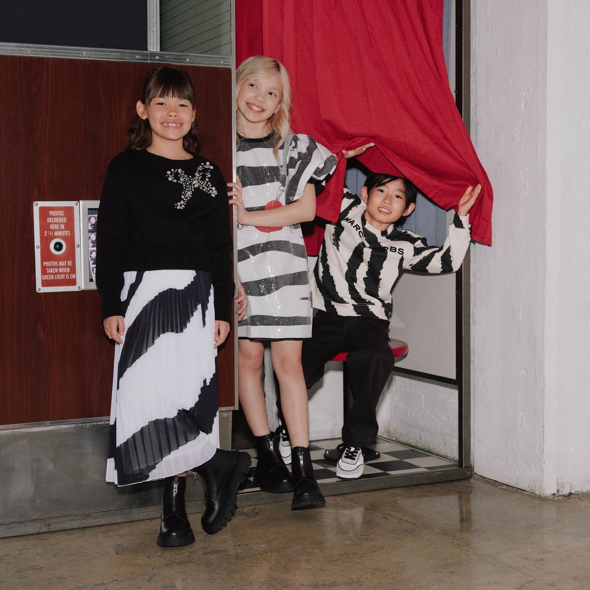 Tenue avec un motif zébré complet black, MARC JACOBS