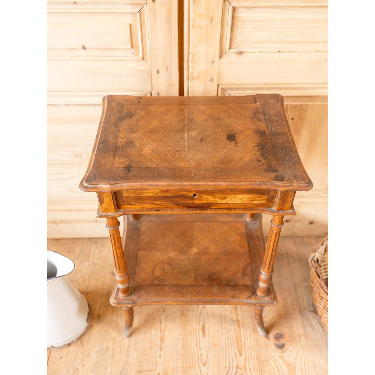 Coiffeuse en bois Louise N°330 - Bon état bois foncé, DEBONGOUT