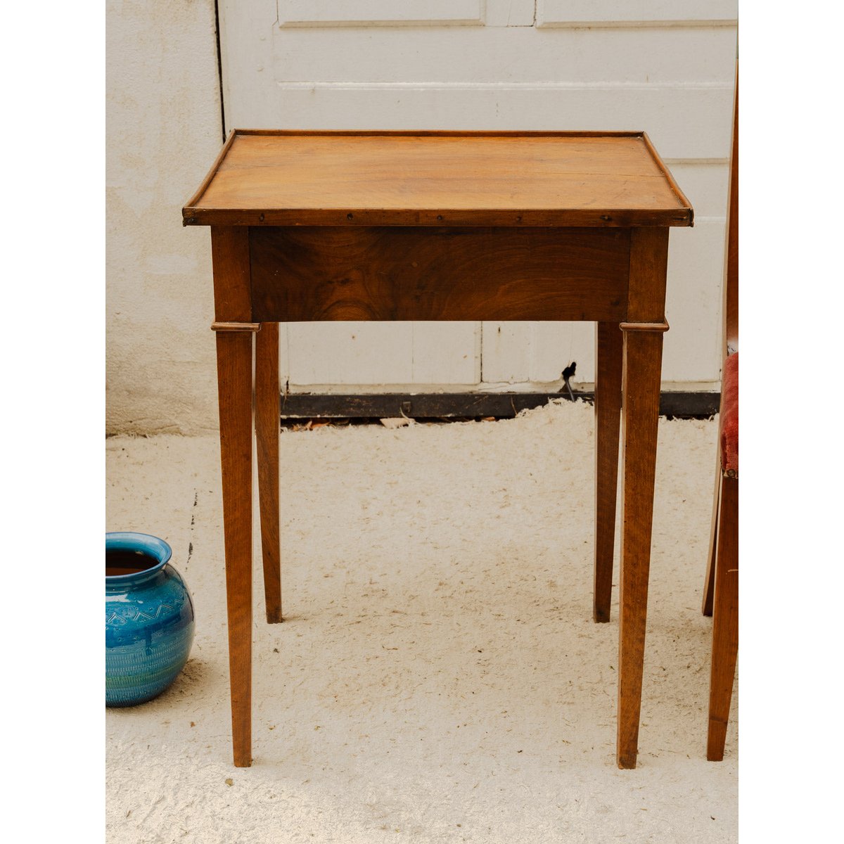 Table d'appoint en bois Francine N°1659 - Bon état bois foncé, DEBONGOUT