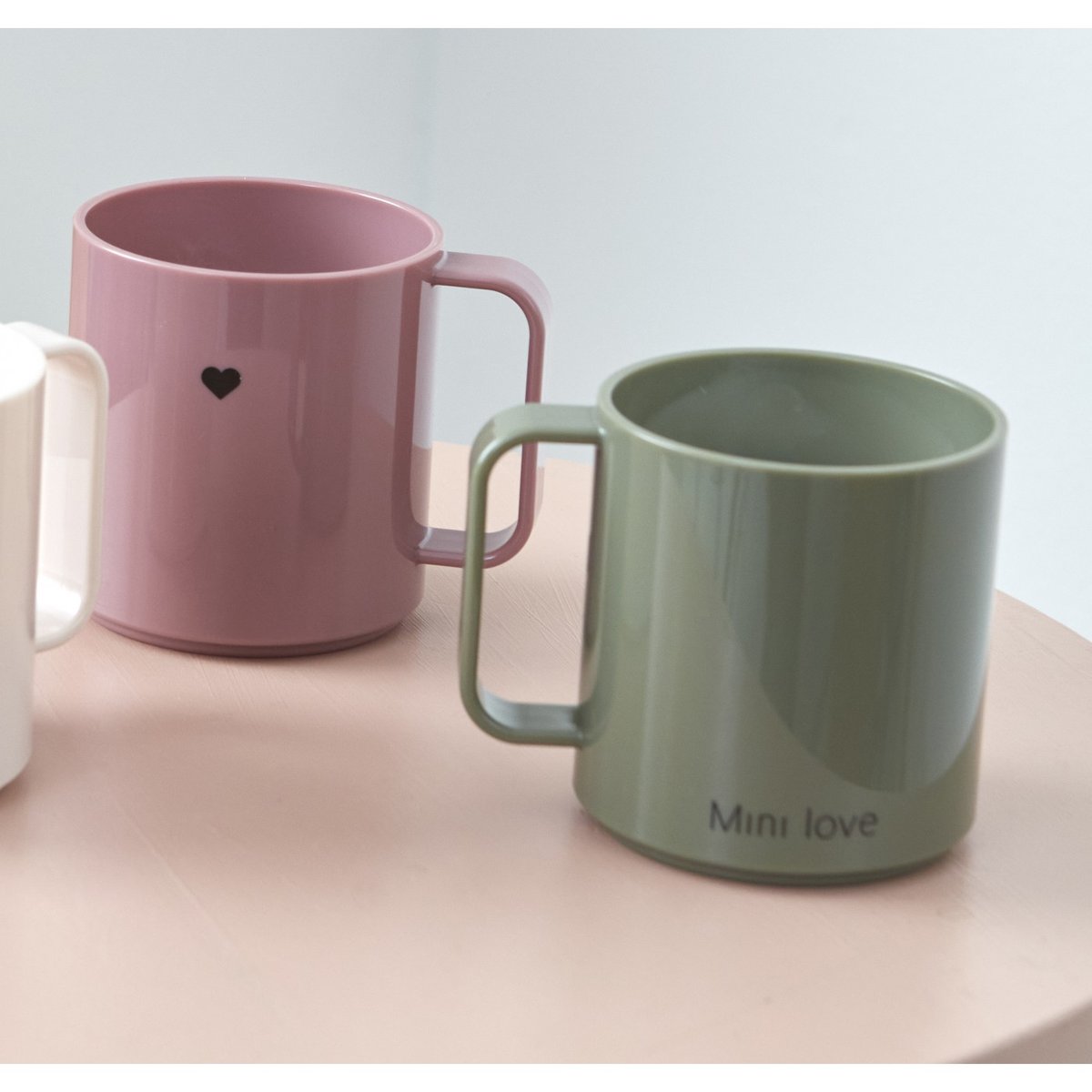 Gobelet avec Poignée Mini Love vert, DESIGN LETTERS