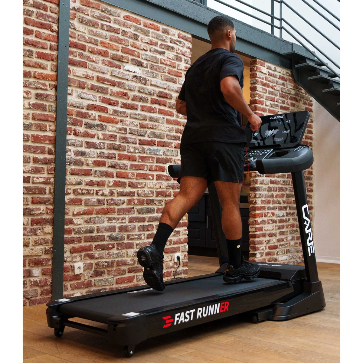 Tapis de course connecté 22 km/h - CARE - Fast Runner SP noir, CARE FITNESS