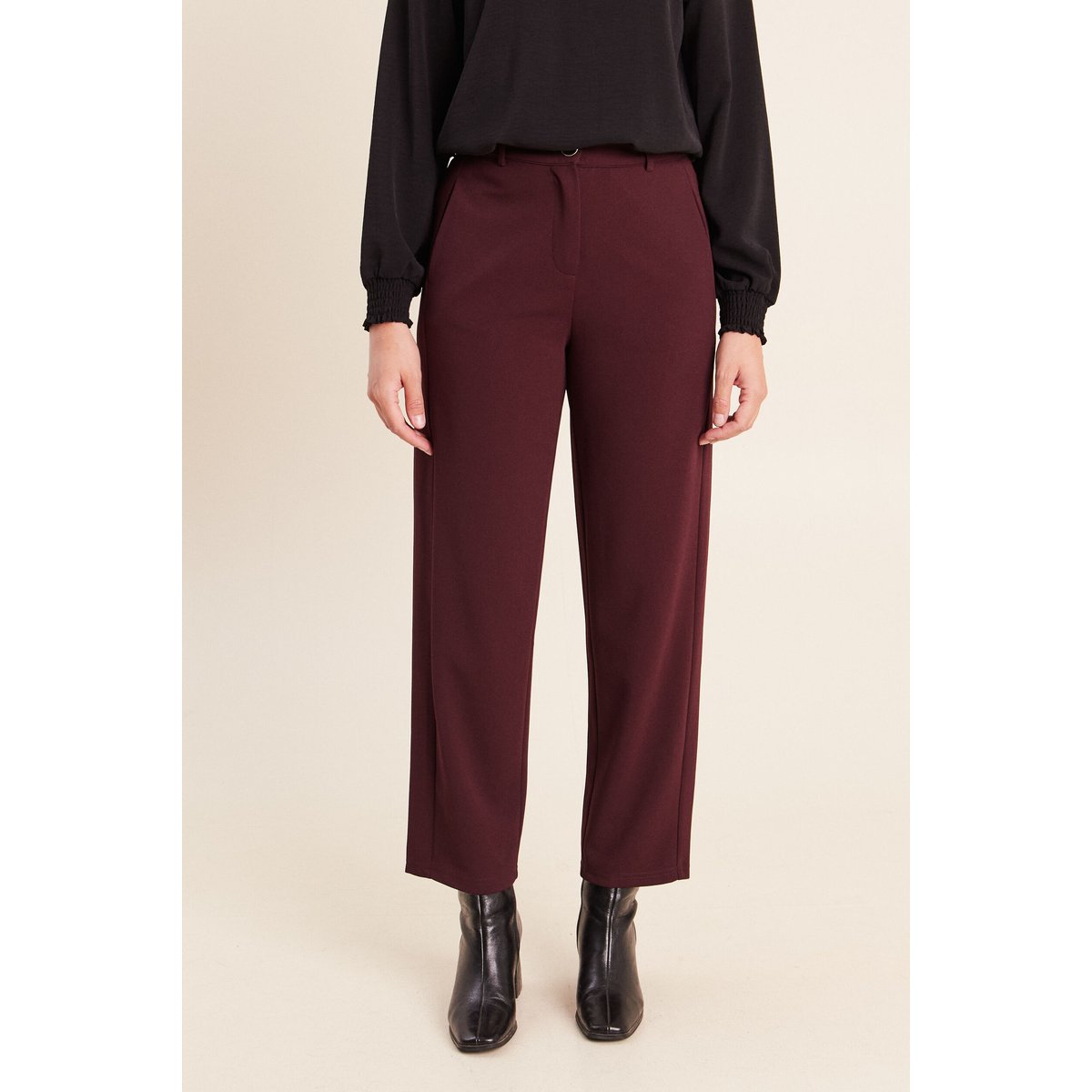 Pantalon bordeaux, BREAL