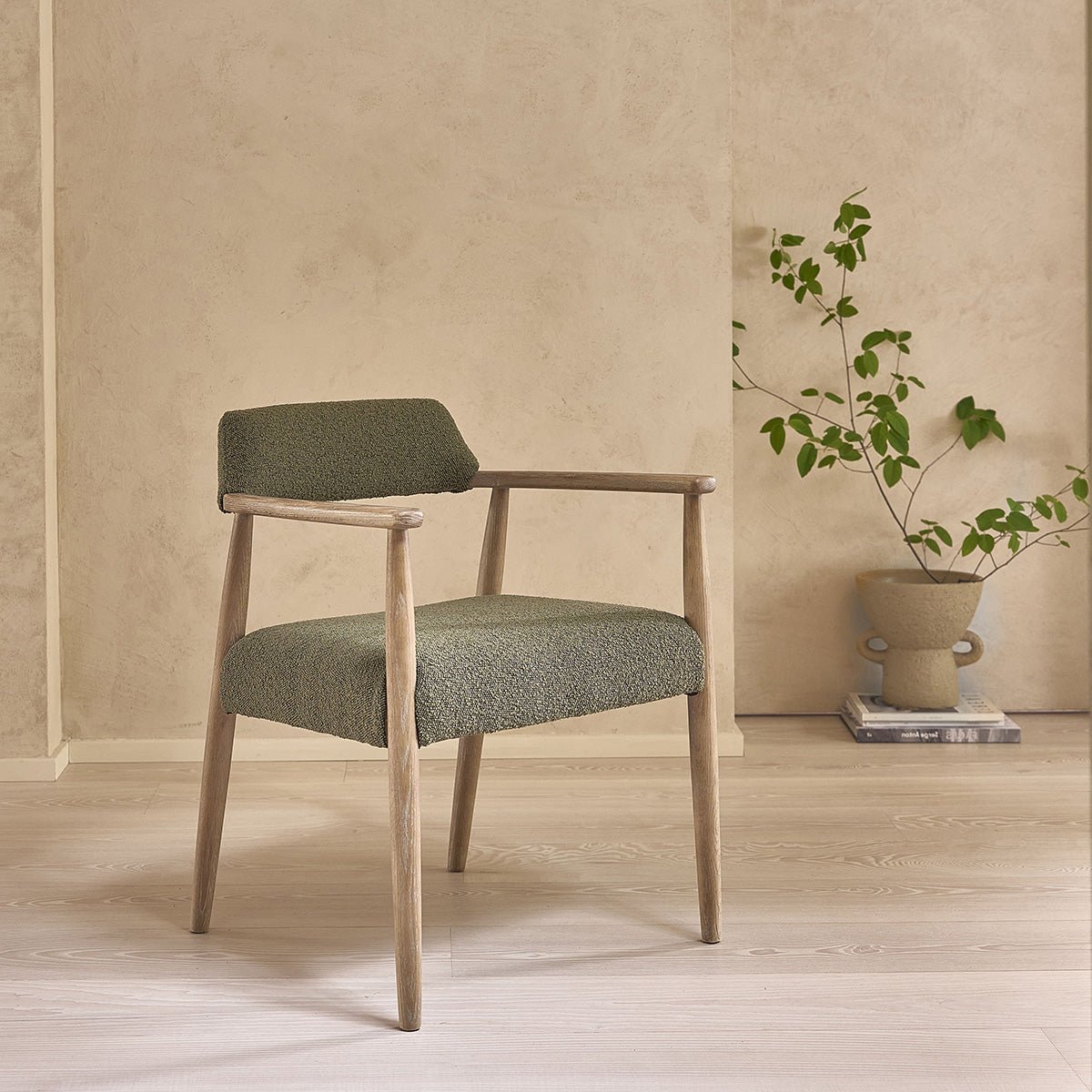 Chaise en bois de chêne et bouclette  LUISA kaki, BERAH GETAH