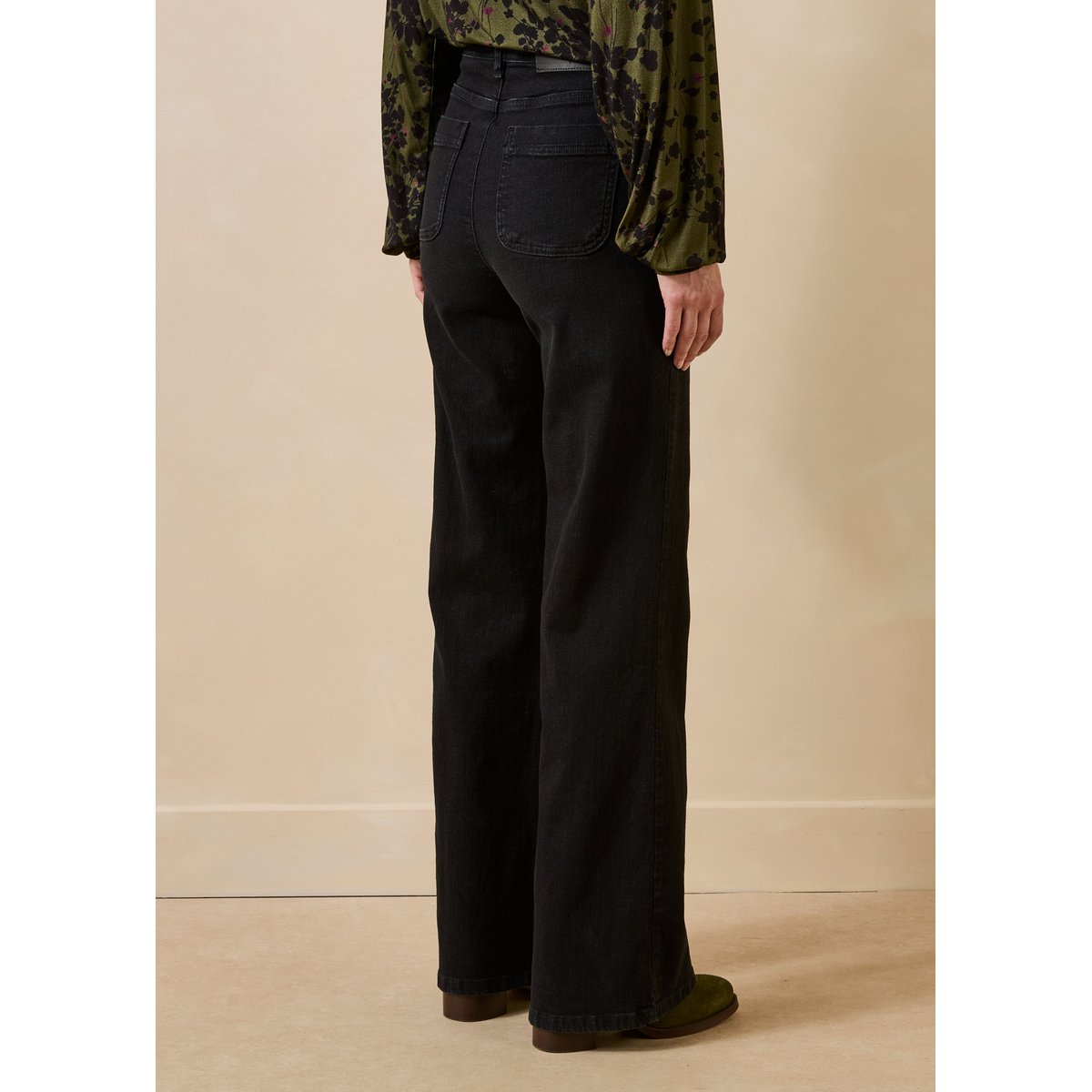 Jean bootcut en coton biologique dark black, LA FEE MARABOUTEE