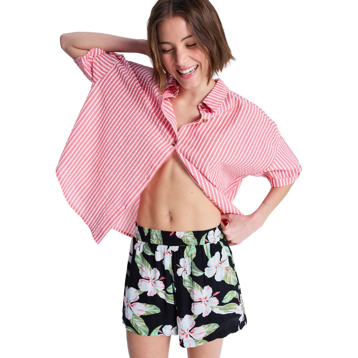 Short de plage LEKEITIO BAY PRINTED. noir anthracite spring charming, ROXY