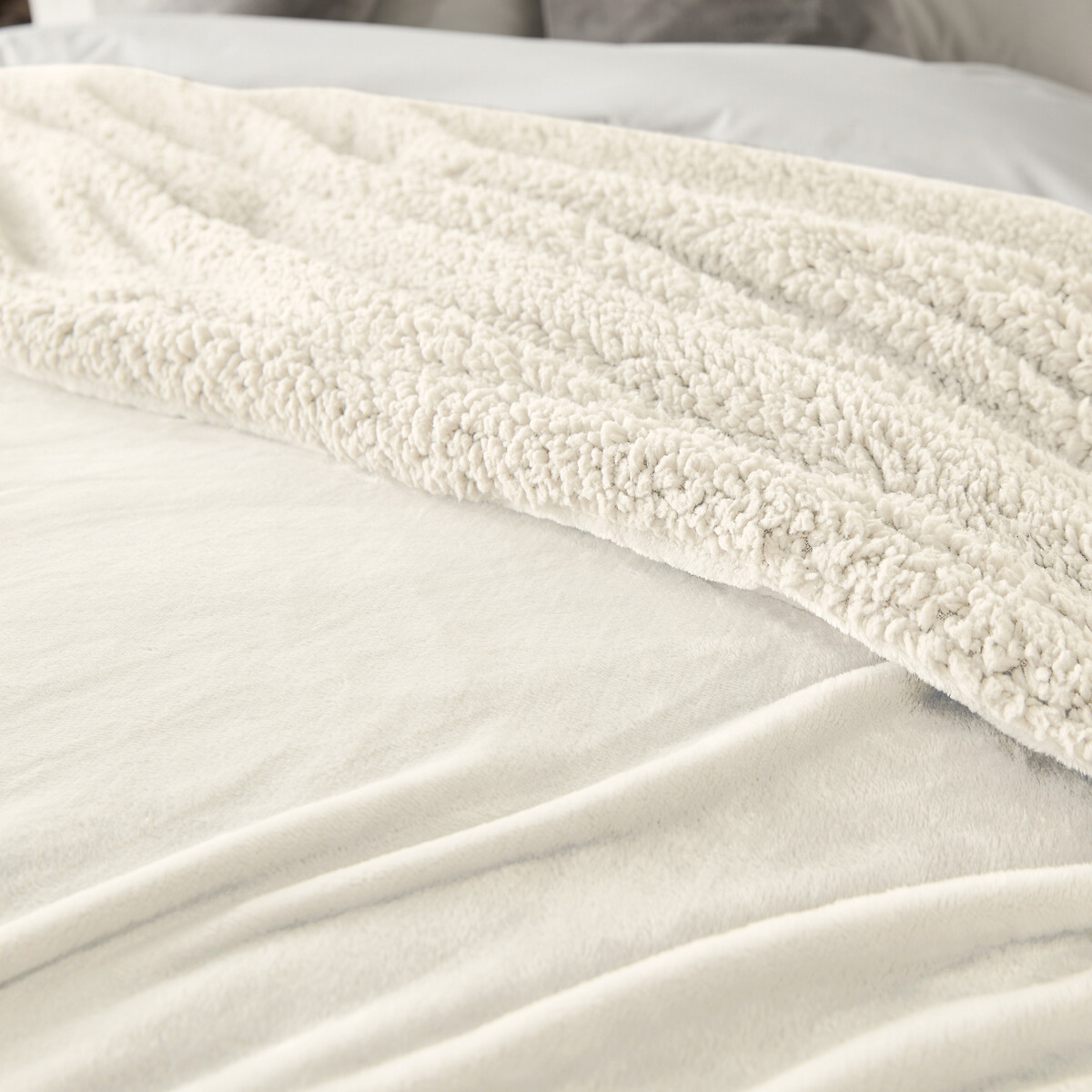 Maxine Fleece Bedspread ecru , LA REDOUTE INTERIEURS