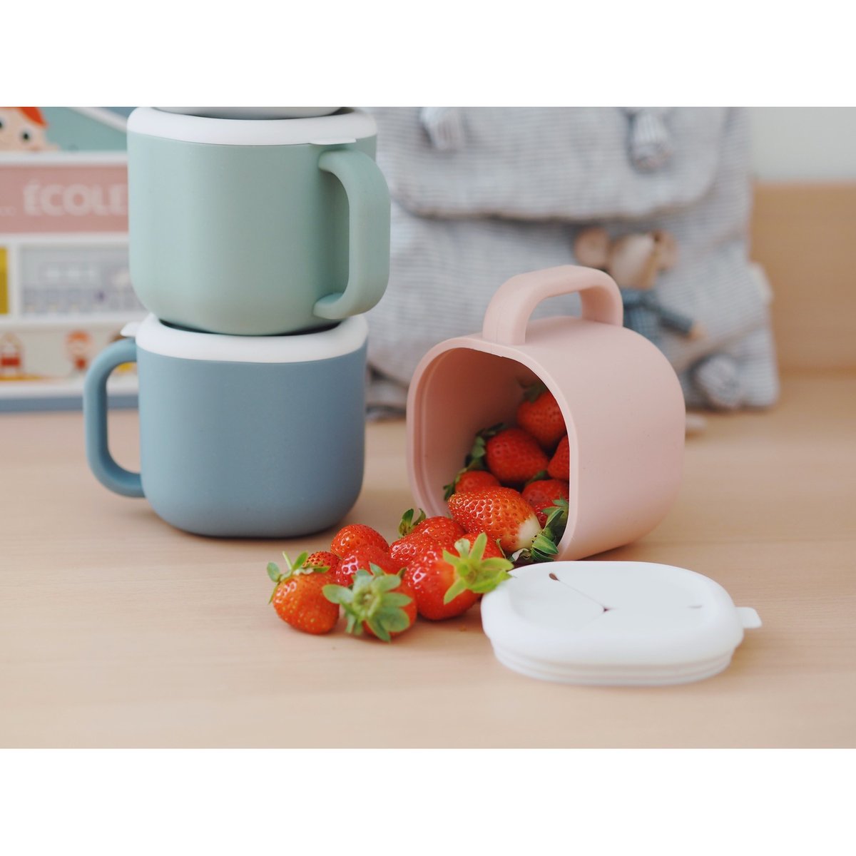 Tasse pour le goûter en silicone vert sauge, BEABA