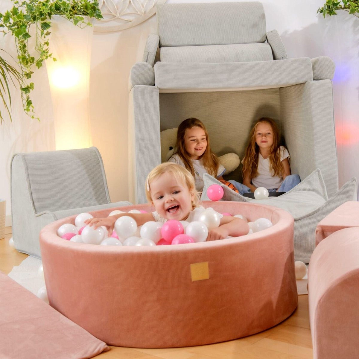 Piscine À Balles pour Bébé - Piscine a Balle pour Enfant piscine rose pêche avec 200 balles blache, blanc perle et transparentes, MEOW BABY