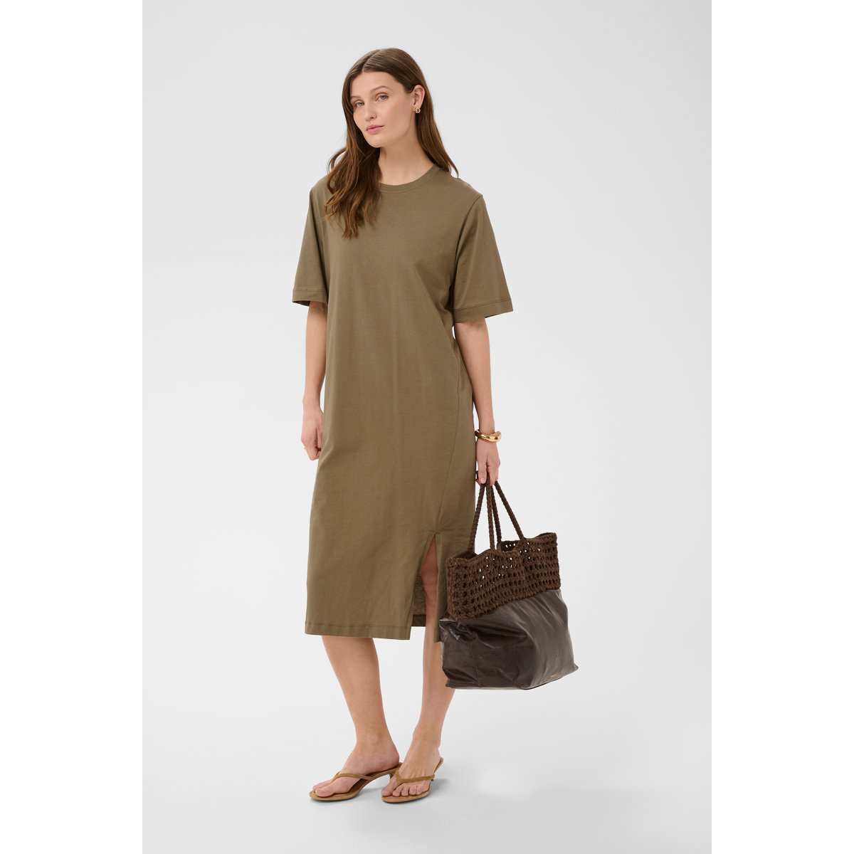 Robe vert dusky green, SOAKED IN LUXURY