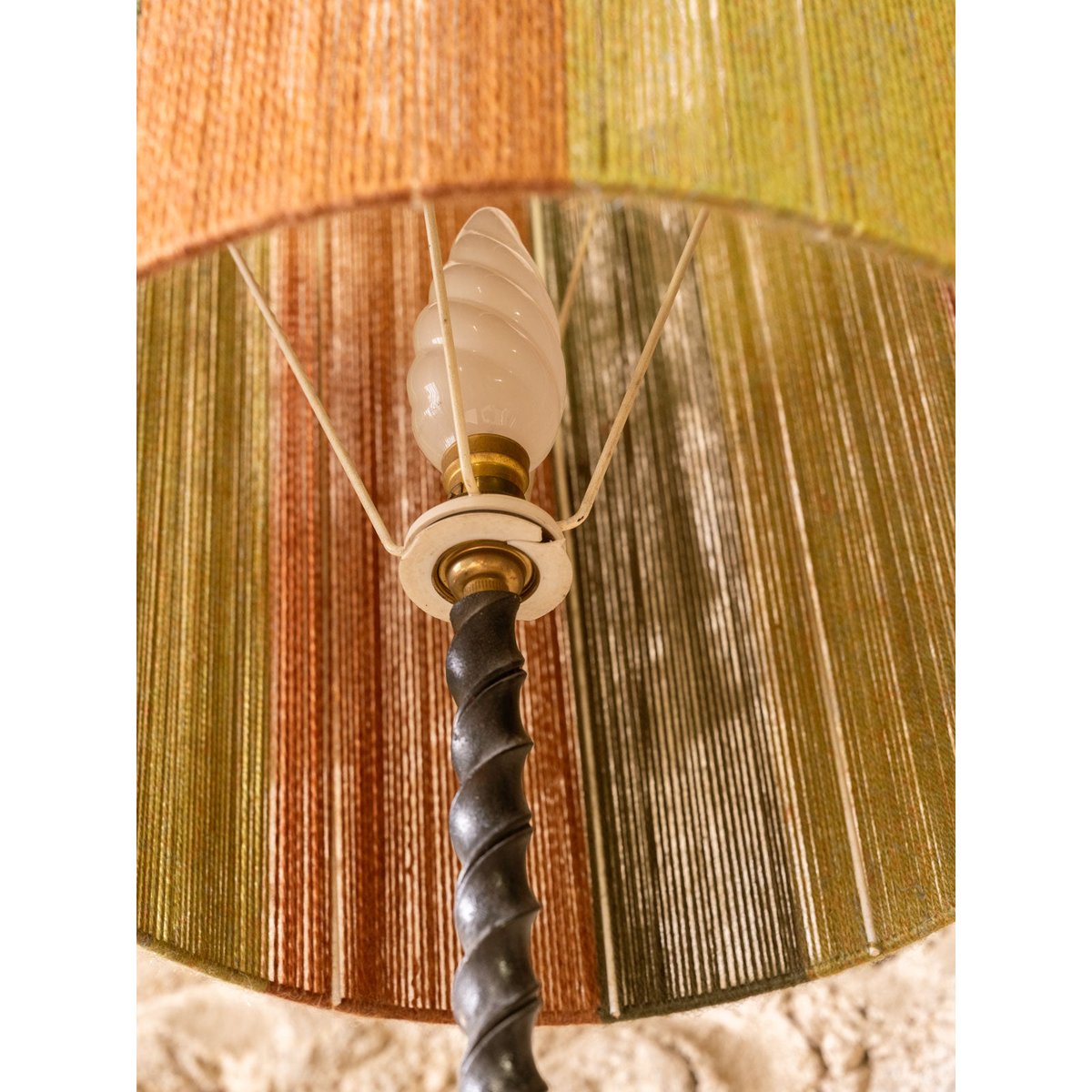 Lampadaire en fer et laine Julien N°406 - Bon état noir, DEBONGOUT
