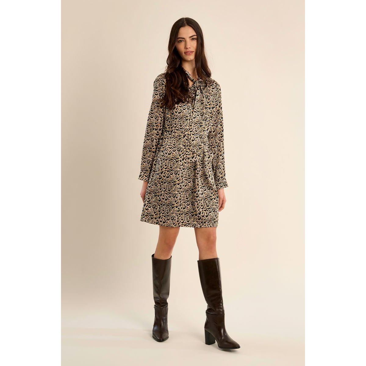 Robe ajustée col à nouer black leonie, MOLLY BRACKEN