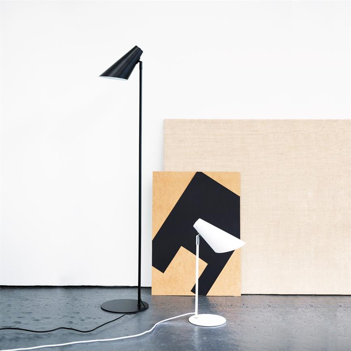 Lampe à poser en métal Cale blanc, DYBERG LARSEN