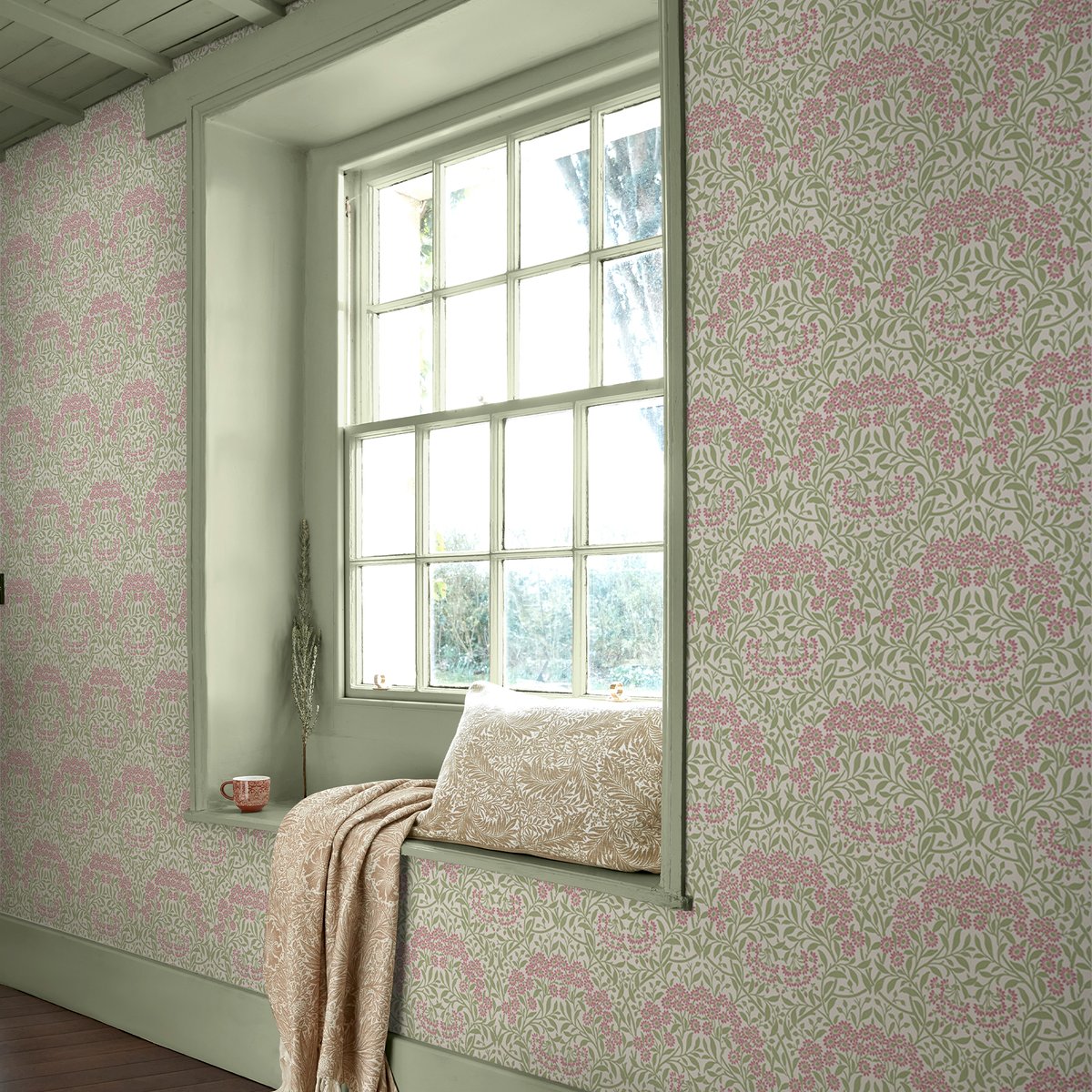 Papier peint fleuri Michaelmas Daisy Pink Cedar vert, rose, WILLIAM MORRIS AT HOME
