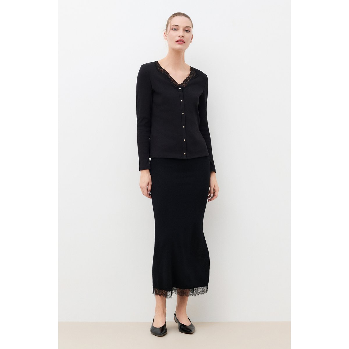 Tshirt ajusté col v TPATRIZIA noir, CAROLL
