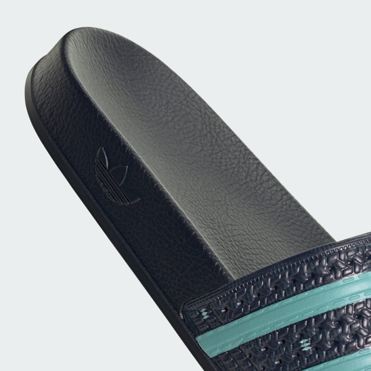 Claquette Allemagne Trèfle collegiate navy / flash aqua / collegiate navy, adidas Performance
