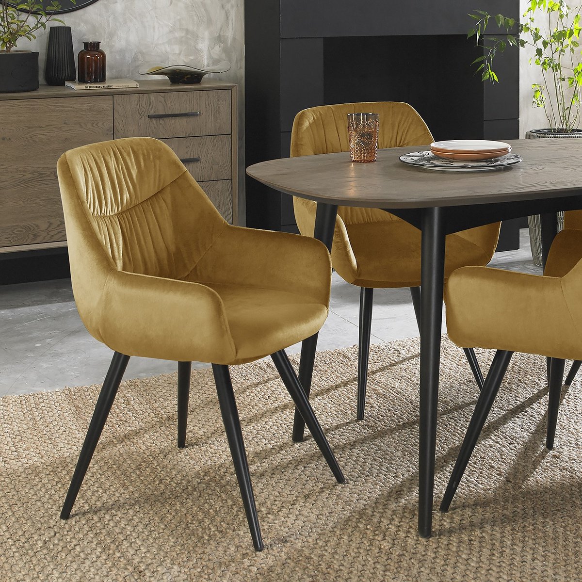 Fauteuil de table en velours (lot de 2) ARLINGTON moutarde, PIER IMPORT