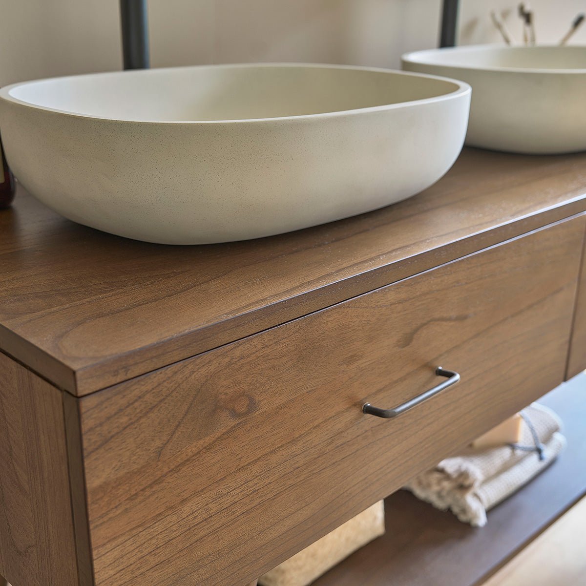 Meuble de salle de bain en mindi massif 135 cm CALIXTE marron, BERAH GETAH