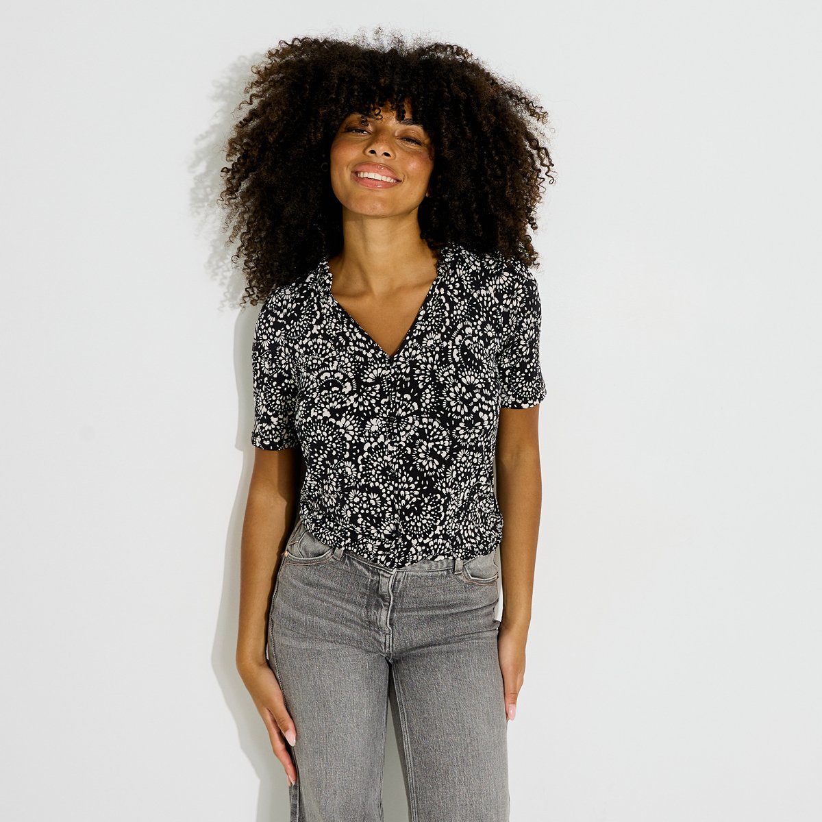 Blouse imprimée col V volanté noir, GRAIN DE MALICE
