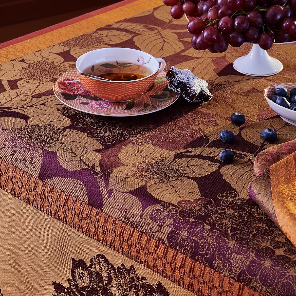 Nappe pur coton antitache HORTENSIAS rouille, GARNIER THIEBAUT