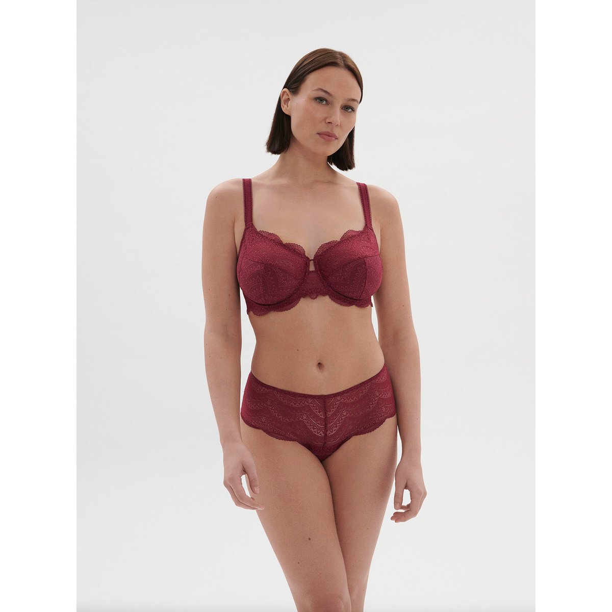 Shorty, KARMA rouge, SIMONE PERELE