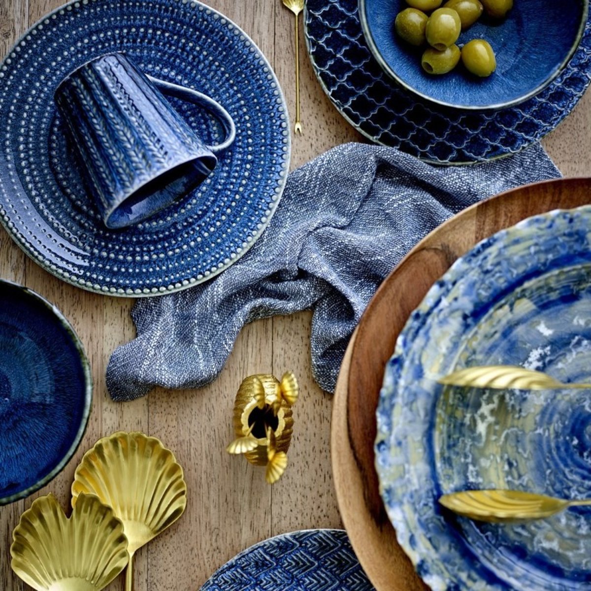 Tasses grès émaillé texturé  Elanor set de 3 bleu, BLOOMINGVILLE