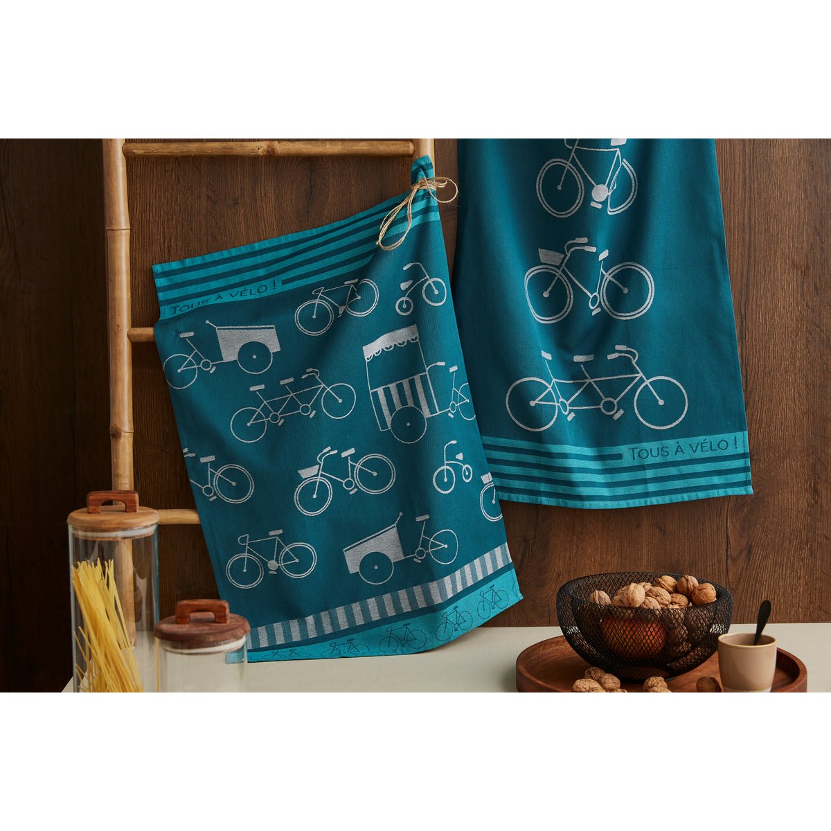 Torchon jacquard en coton TOUS À VÉLO bleu, COUCKE