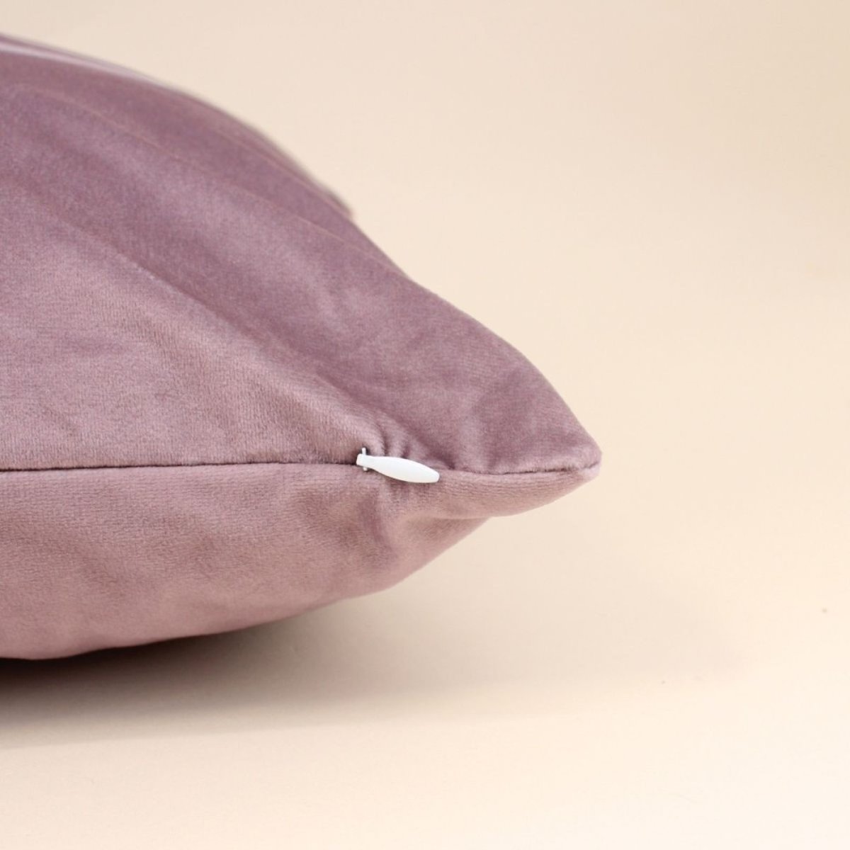 Coussin en velours zébré 40x60cm rose, ORNAMI