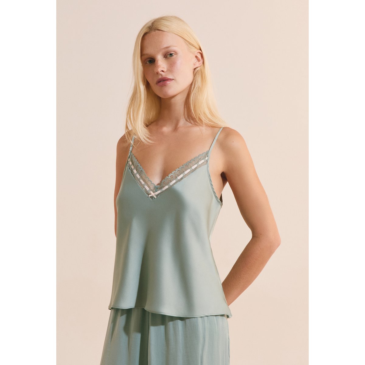 Caraco de pyjama satiné avec dentelle MALICIEUSE bleu azur, ETAM