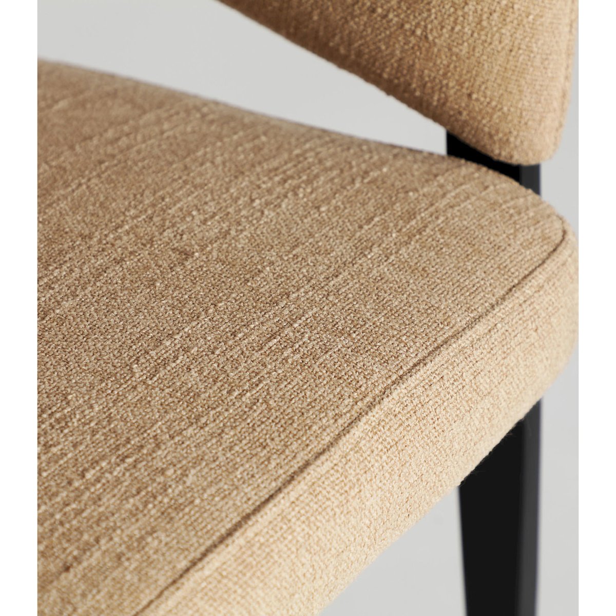 Chaise contemporaine collection VACIO beige et noir, RECOLLECTION