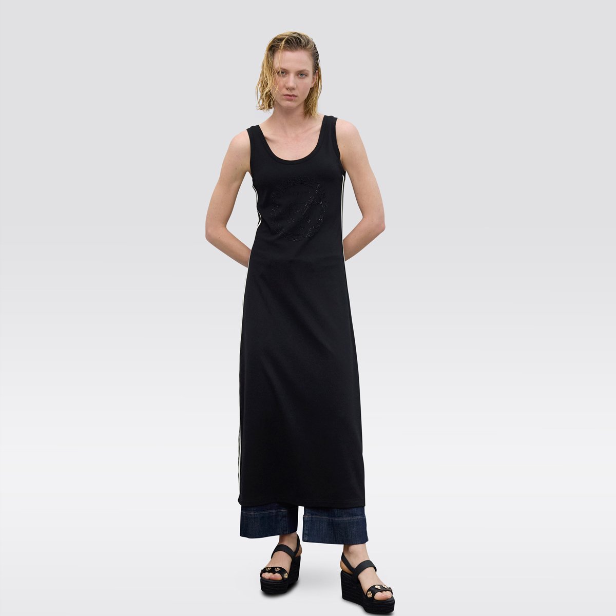 Robe longue sans manches avec motif en strass noir, LOLA CASADEMUNT