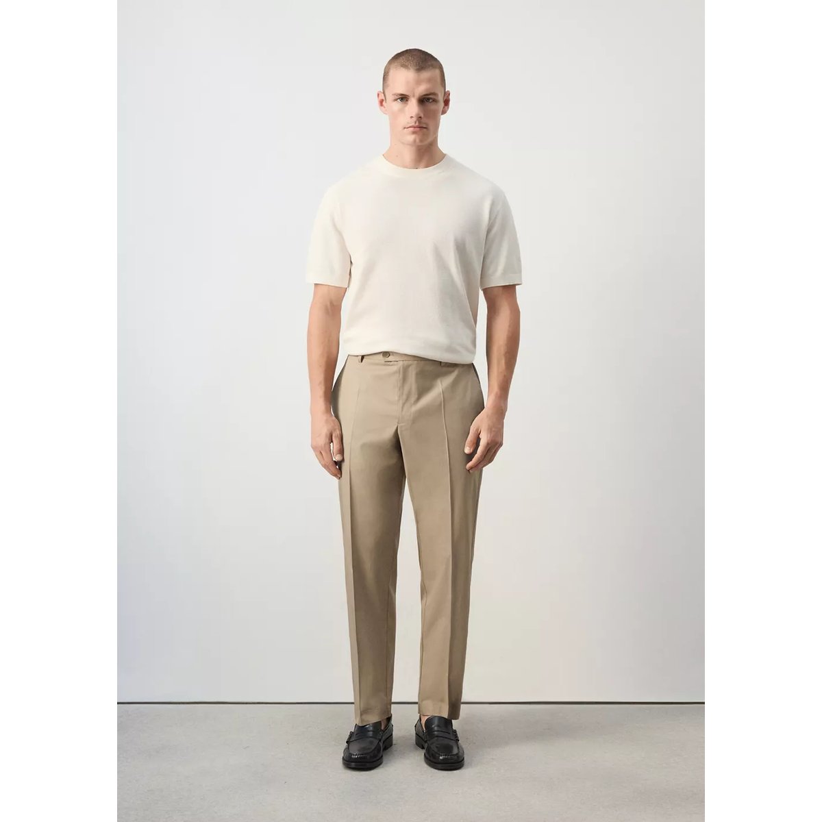 Pantalon regular fit en mélange de lyocell et coton marron, MANGO MAN