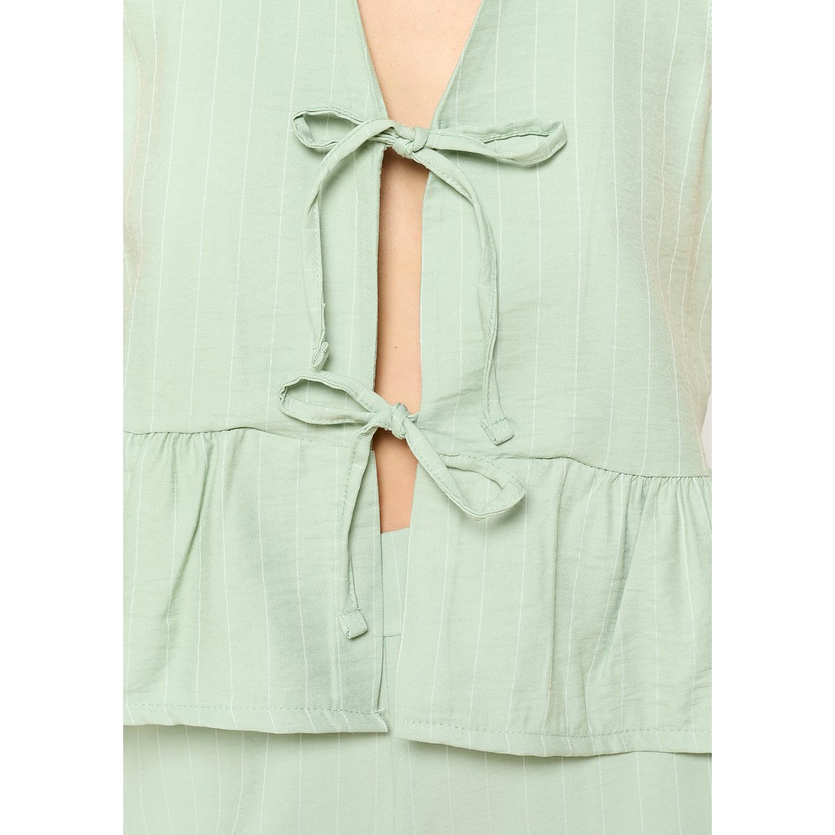 Blouse rayée nouée à volants vert menthe, LOLALIZA