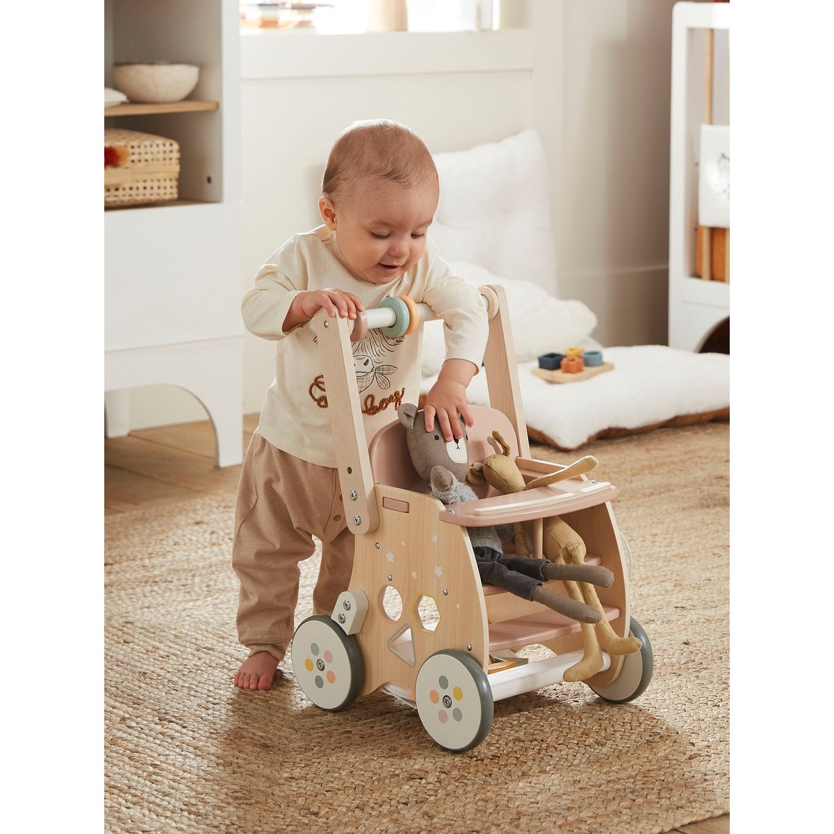 Chariot de marche poussette en bois rose, VERTBAUDET