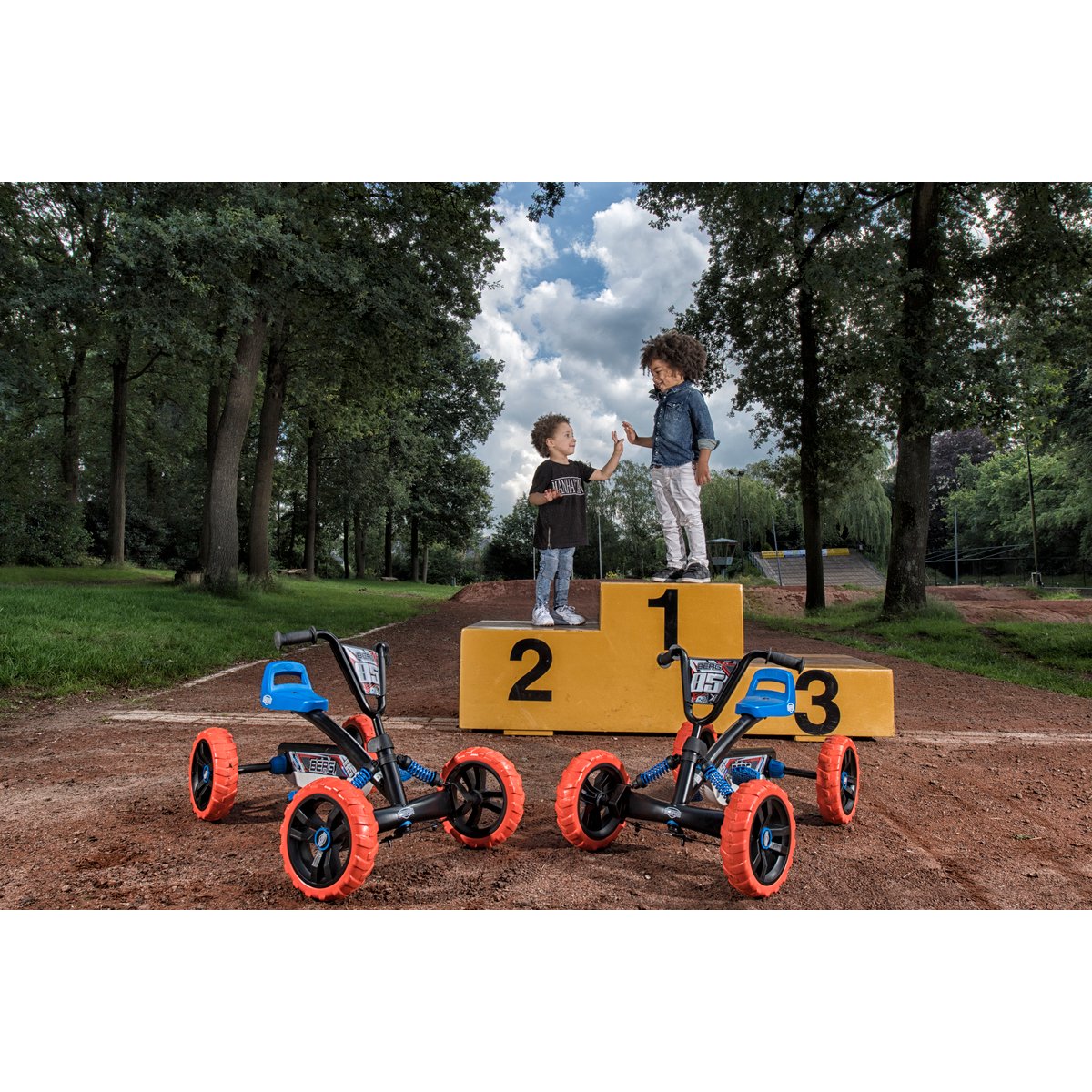 Kart à Pédales pour Enfants, 2+ Ans, Buzzy Nitro blue/orange, BERG TOYS