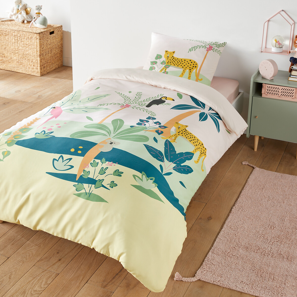 Exotic Animal Easy Care Bed Set with Rectangular Pillowcase printed, SO'HOME