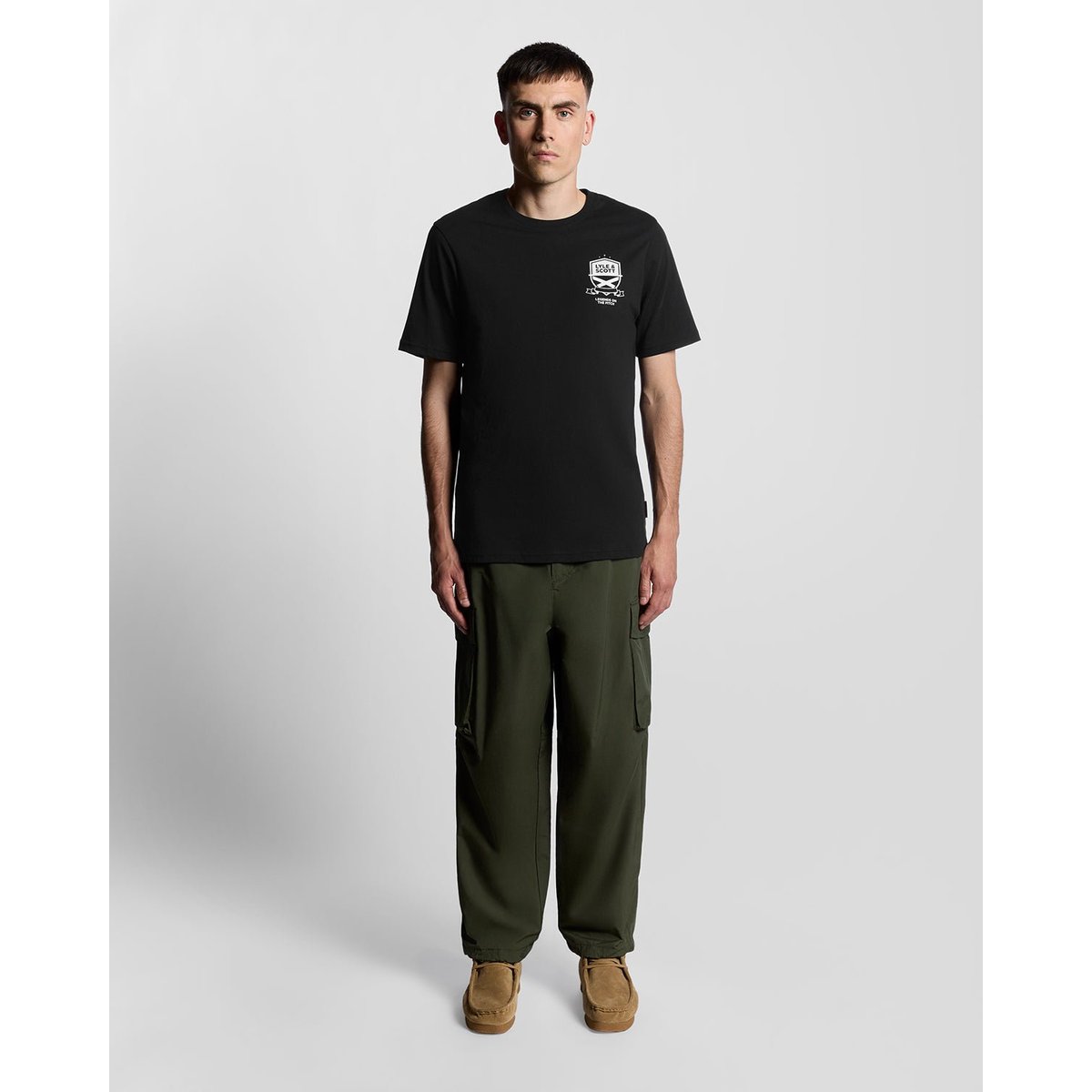 T-shirt graphique terrain de football noir jais, LYLE & SCOTT
