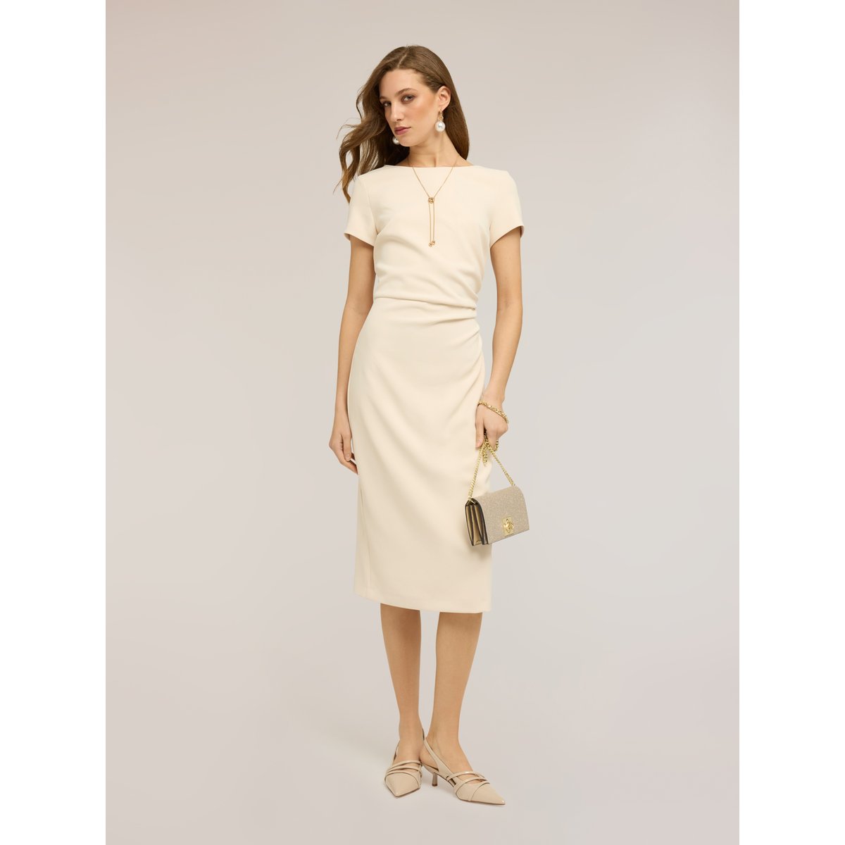 Robe fourreau avec drapé beige, MOTIVI