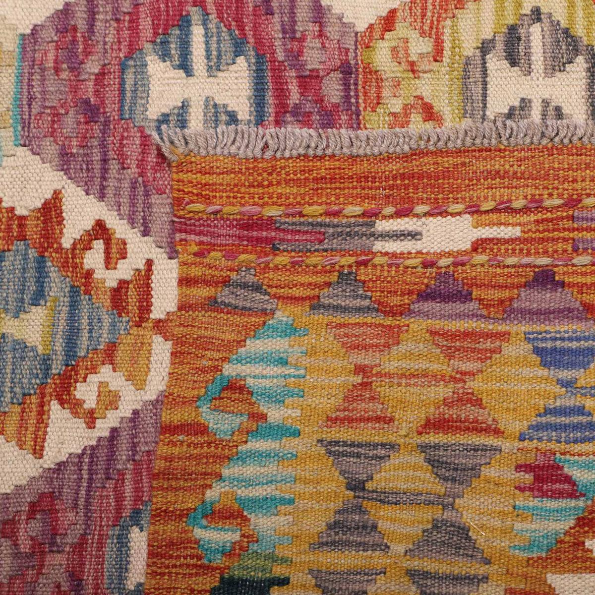 Tapis d'orient ethnique en laine naturelle, tissé plat artisanal multicolore, bleu, rouge, UN AMOUR DE TAPIS