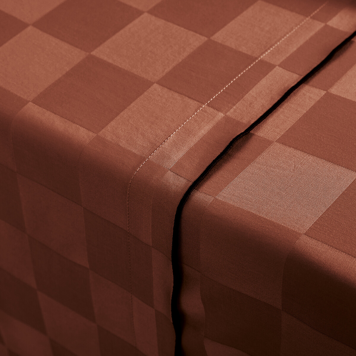 Victor Checked 100% Washed Cotton Satin Flat Sheet mahogany, LA REDOUTE INTERIEURS