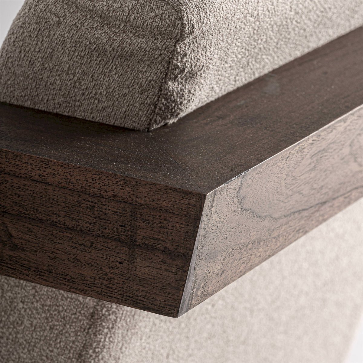 Fauteuil contemporain en bois massif crème et bois brun, RECOLLECTION
