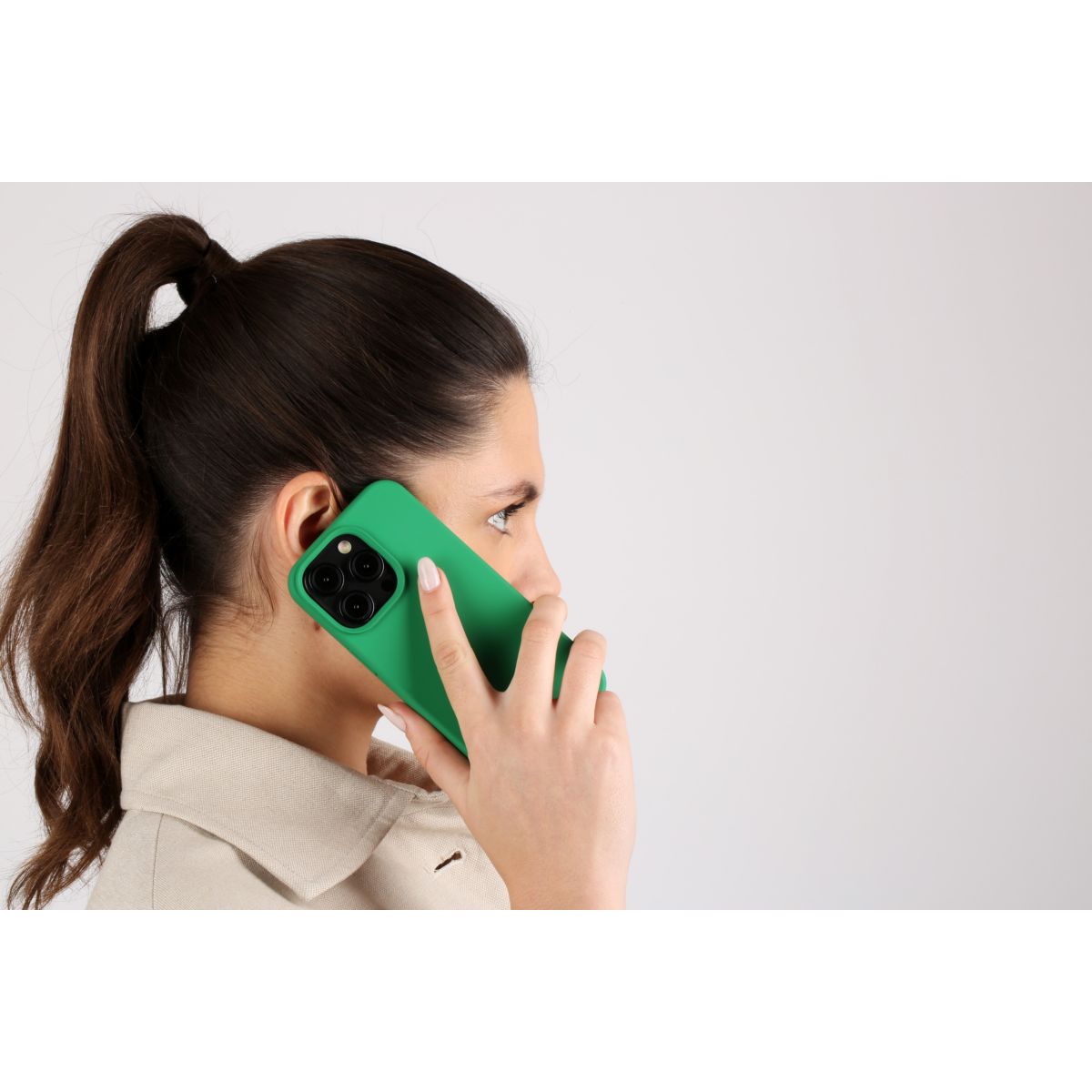 Coque iPhone 15 Plus Magsafe silli. Vert flash couleur unique, CASYX