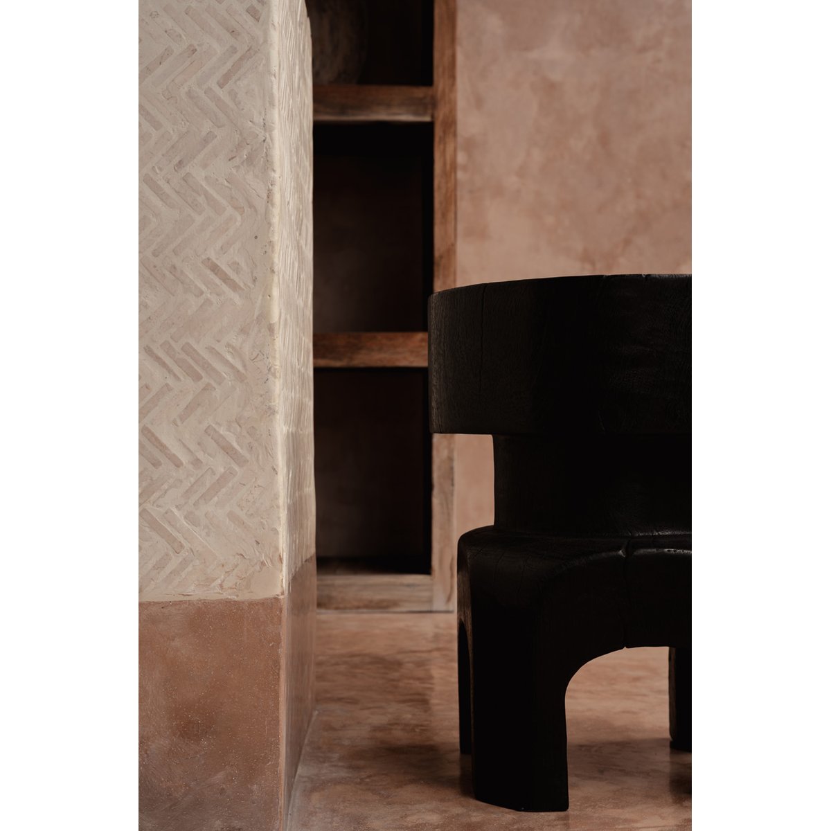 Tabouret en bois SQUAT SPOT noir, BAZAR BIZAR