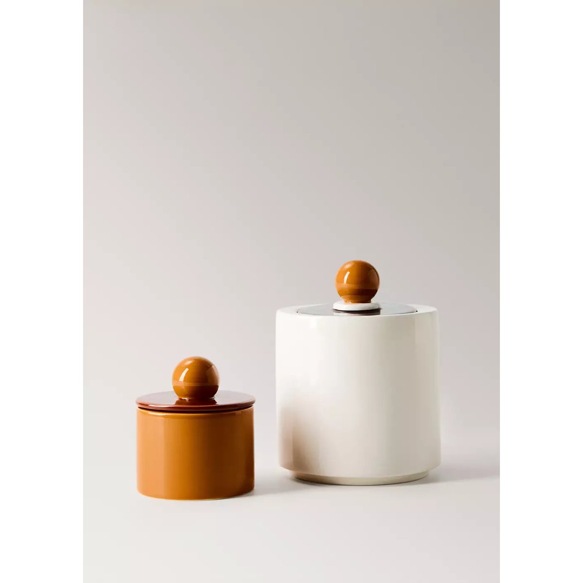 Boîte décorative en céramique bicolore, haute blanc cassé, MANGO HOME